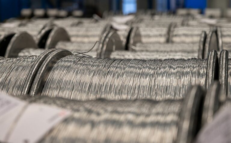 Low-carbon aluminium for the infrastructure of tomorrow